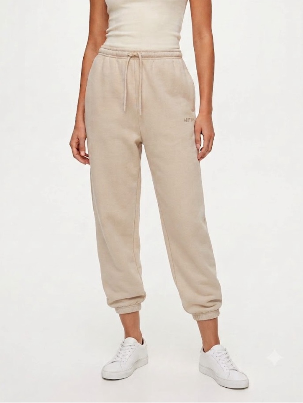 Aritzia Sweatfleece Cozy Fleece Mega Fit Joggers Sweatpants Beige Size S 26"Ins